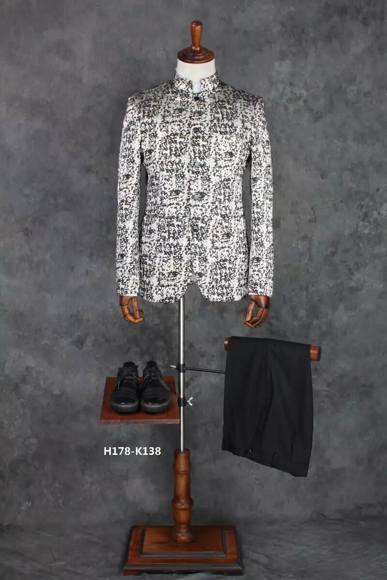 男士西服,西裝禮服,男士西裝,西服推薦,西服訂製,西服出租,西裝價格,西裝推薦